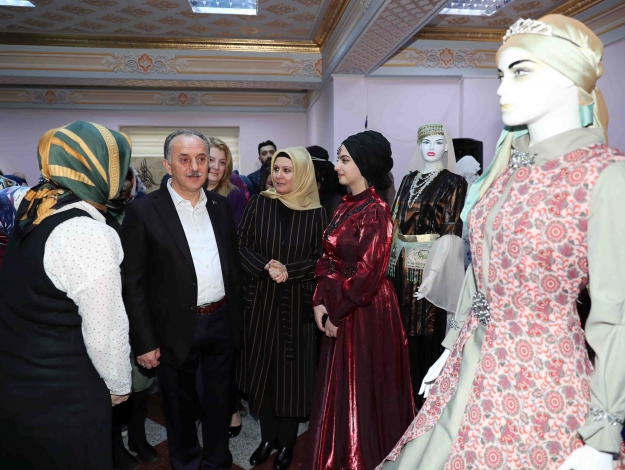 Osmanli Doneminde Kiyafet Tekstilbilgi Net